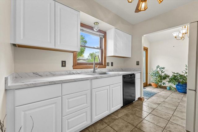 2640 Moraine COURT, Racine, WI 53402
