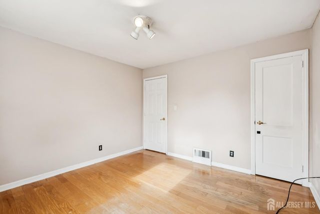 61 Duley Avenue, Edison, NJ 08817