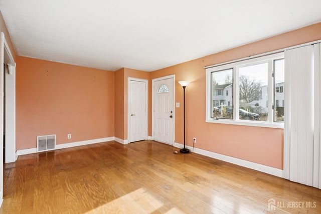 61 Duley Avenue, Edison, NJ 08817