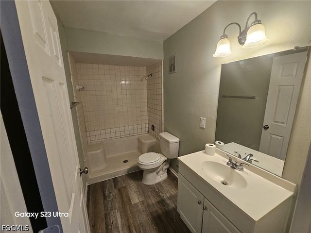 2708 Broadway, Fort Myers, FL 33901