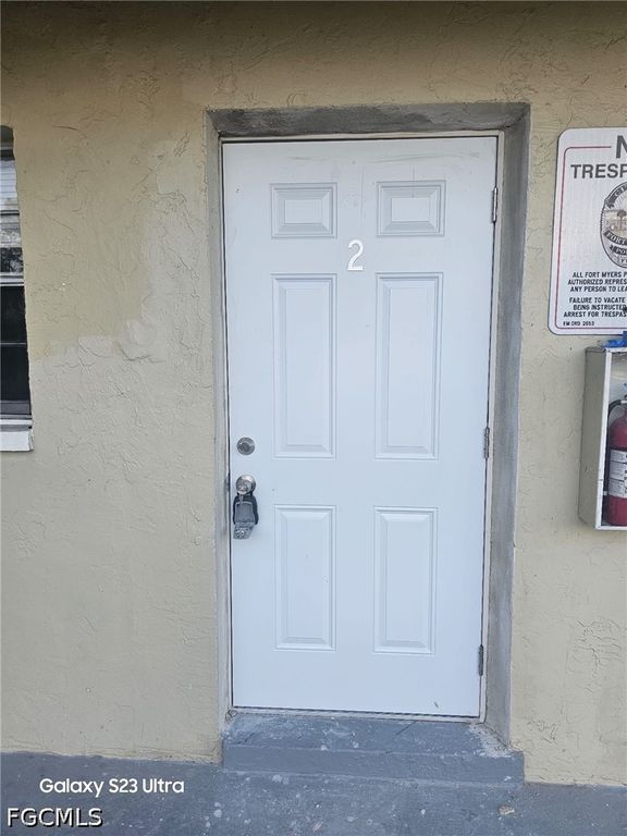 2708 Broadway, Fort Myers, FL 33901