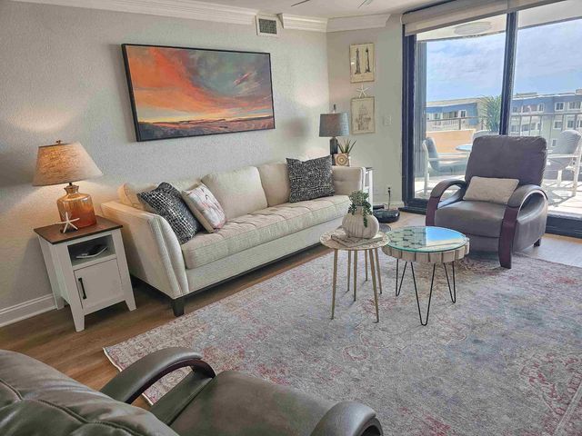 9650 Shore Dr Apt 207, Myrtle Beach, SC 29572