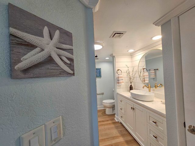 9650 Shore Dr Apt 207, Myrtle Beach, SC 29572