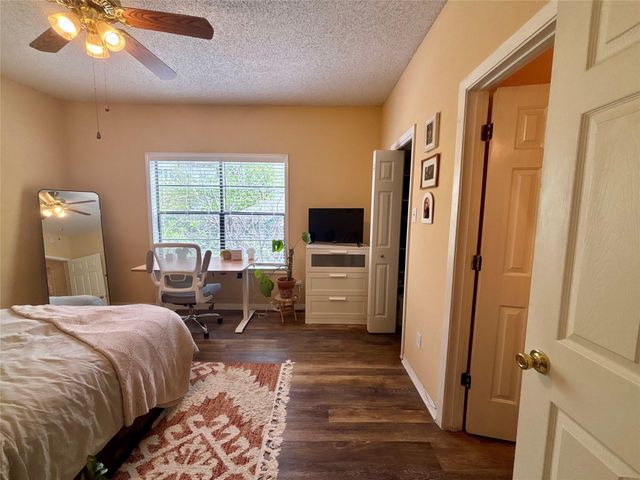 915 W 23rd ST 206, Austin, TX 78705