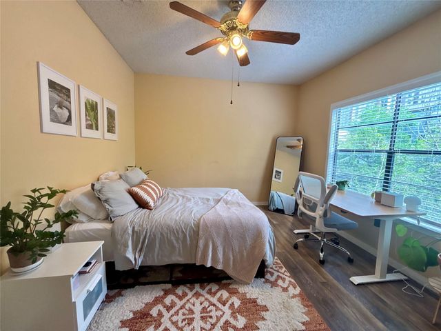 915 W 23rd ST 206, Austin, TX 78705