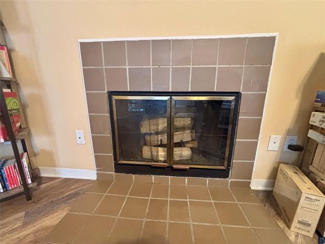 915 W 23rd ST 206, Austin, TX 78705