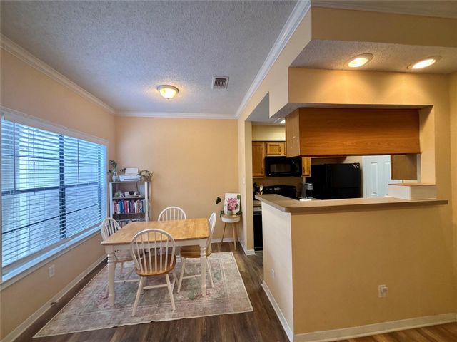 915 W 23rd ST 206, Austin, TX 78705