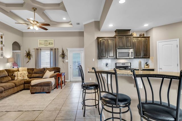 6925 South Wind Dr, Corpus Christi, TX 78413