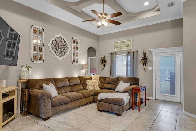 6925 South Wind Dr, Corpus Christi, TX 78413