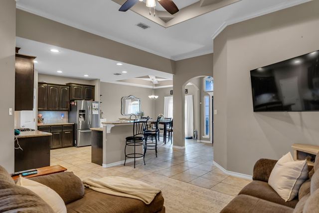 6925 South Wind Dr, Corpus Christi, TX 78413