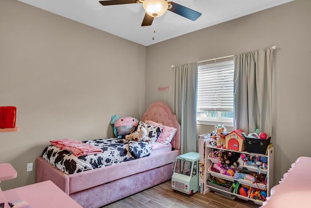 6925 South Wind Dr, Corpus Christi, TX 78413