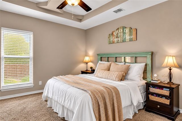 6925 South Wind Dr, Corpus Christi, TX 78413