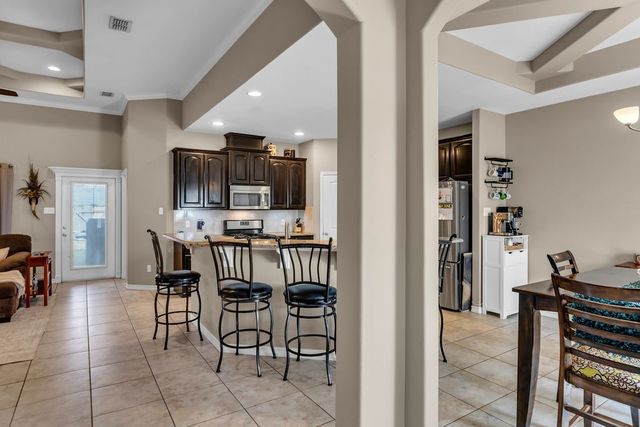 6925 South Wind Dr, Corpus Christi, TX 78413