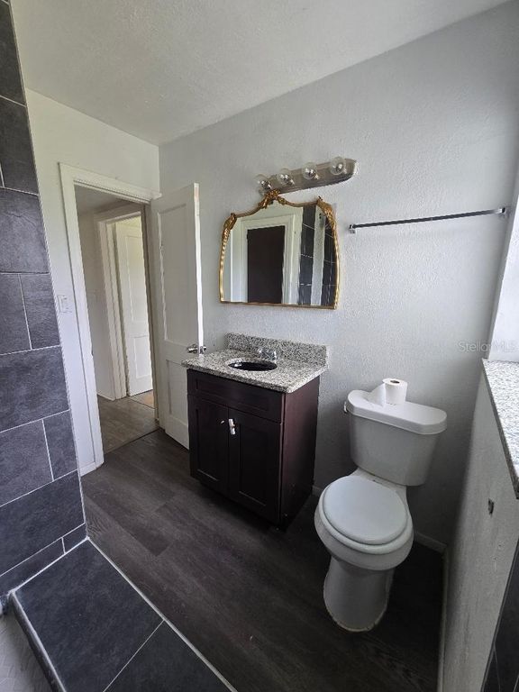 Image 12 of property listing at 5762 DOGWOOD DRIVE, Orlando, FL 32807