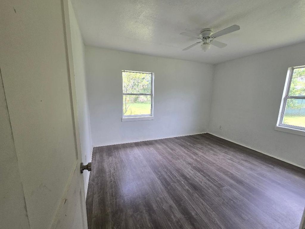 Image 14 of property listing at 5762 DOGWOOD DRIVE, Orlando, FL 32807