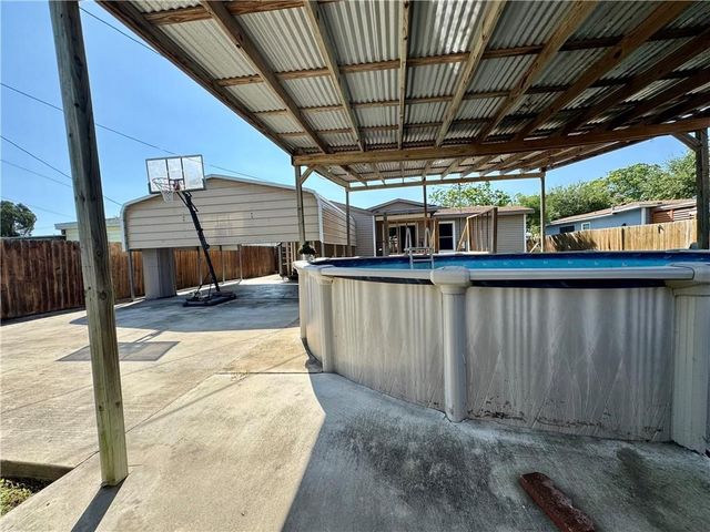 746 Lansdown Dr, Corpus Christi, TX 78412