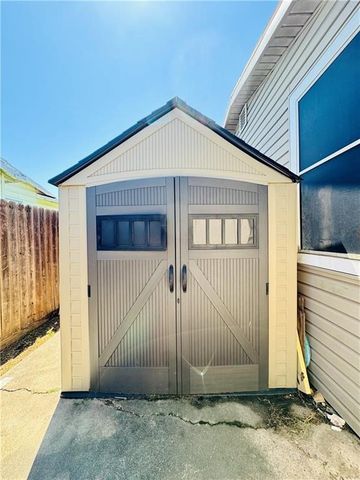 746 Lansdown Dr, Corpus Christi, TX 78412