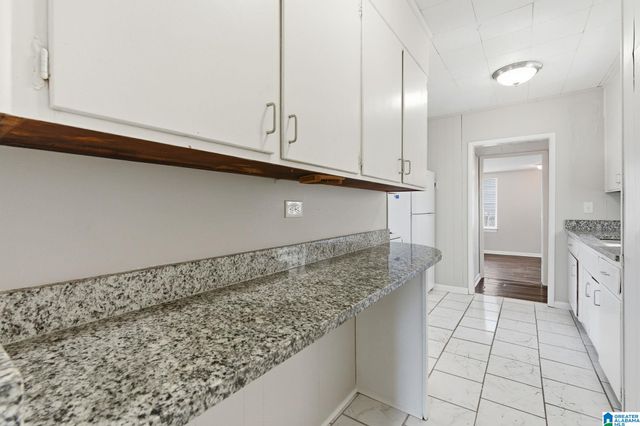 335 1ST AVENUE NW, Graysville, AL 35071