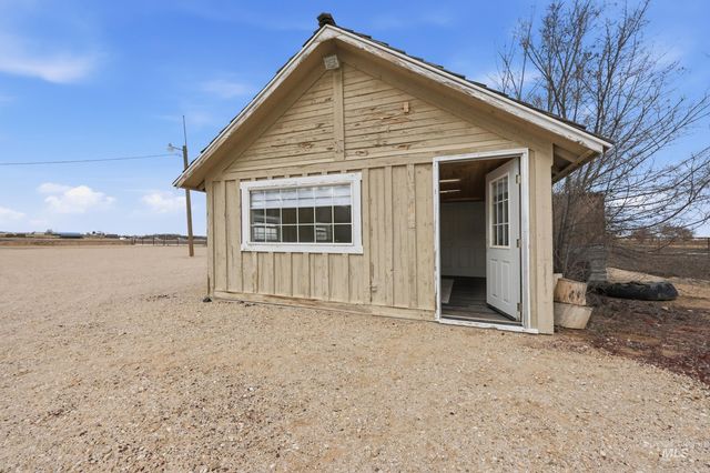 9762 Deer Flat Rd, Nampa, ID 83686