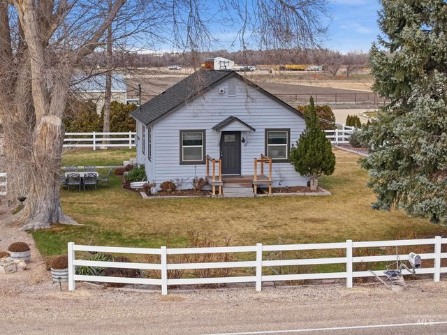 9762 Deer Flat Rd, Nampa, ID 83686