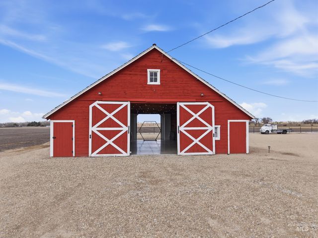 9762 Deer Flat Rd, Nampa, ID 83686