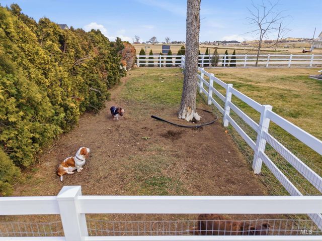 9762 Deer Flat Rd, Nampa, ID 83686