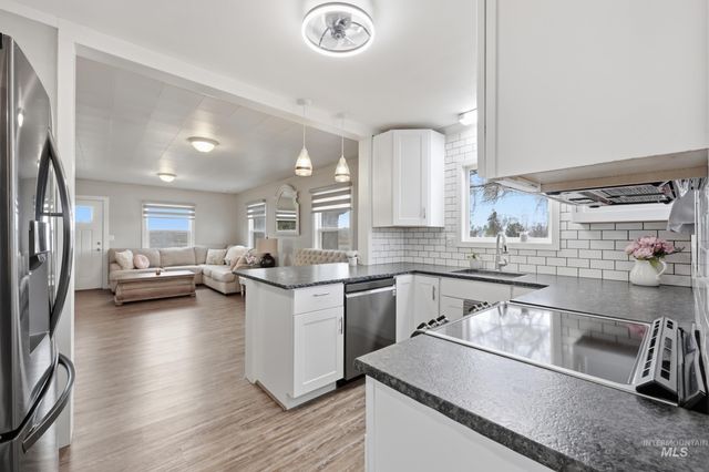 9762 Deer Flat Rd, Nampa, ID 83686