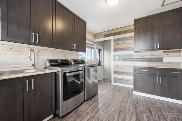 9762 Deer Flat Rd, Nampa, ID 83686