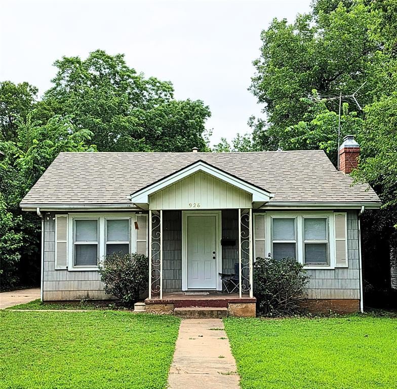 926 S 9th Street, Chickasha, OK 73018