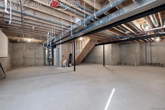 14728 Kings Mill Drive, Utica, MI 48315