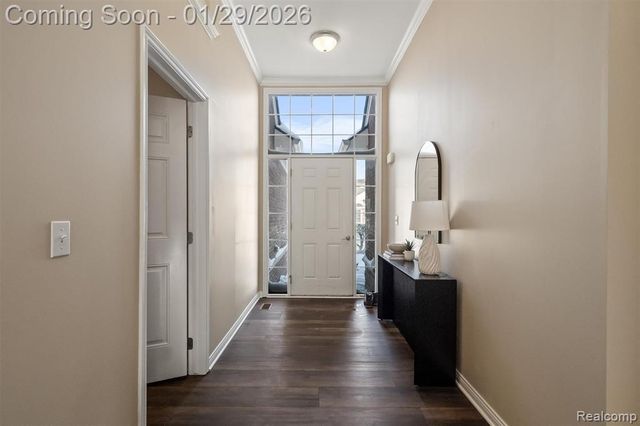 14728 Kings Mill Drive, Utica, MI 48315