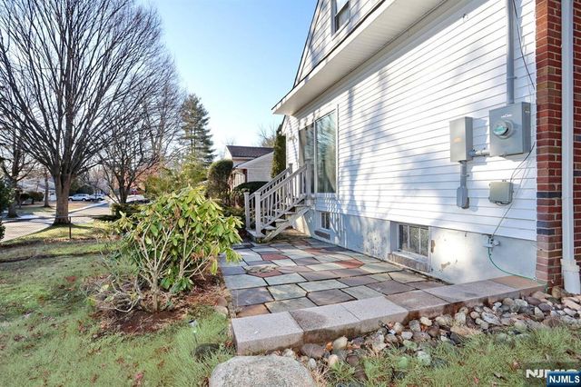 31 Madison Avenue, Demarest, NJ 07627