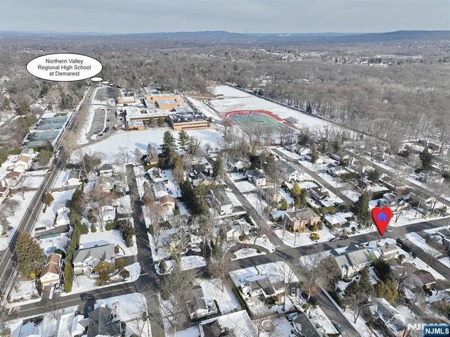 31 Madison Avenue, Demarest, NJ 07627