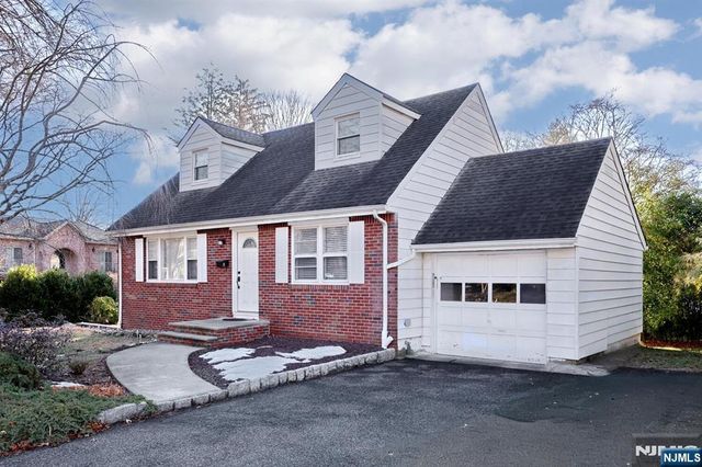 31 Madison Avenue, Demarest, NJ 07627