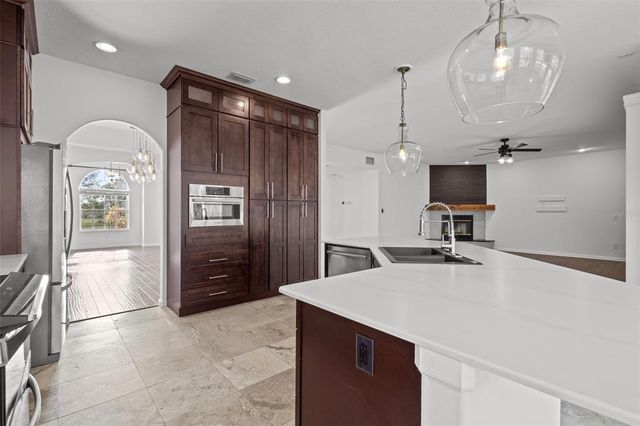 22847 SONOMA LANE, Lutz, FL 33549