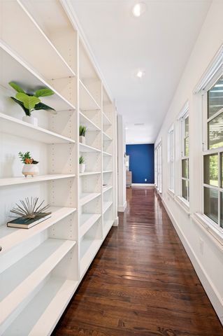 1518 Oak Knoll Street, Dallas, TX 75208