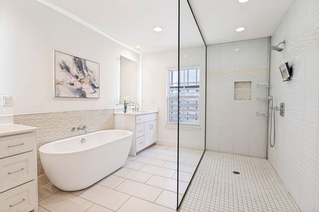1518 Oak Knoll Street, Dallas, TX 75208