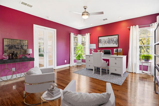 1518 Oak Knoll Street, Dallas, TX 75208