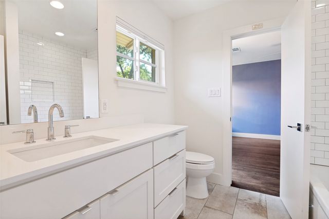 1518 Oak Knoll Street, Dallas, TX 75208