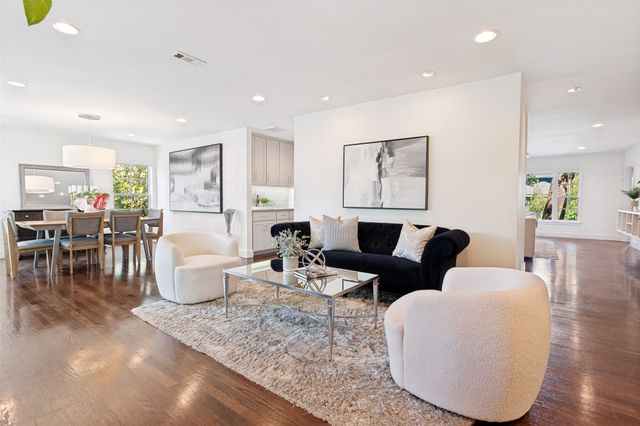 1518 Oak Knoll Street, Dallas, TX 75208