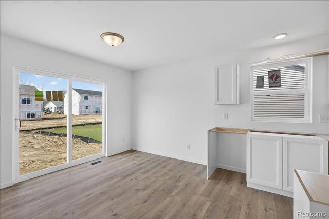 3150 Daisy Way, Burton, MI 48519