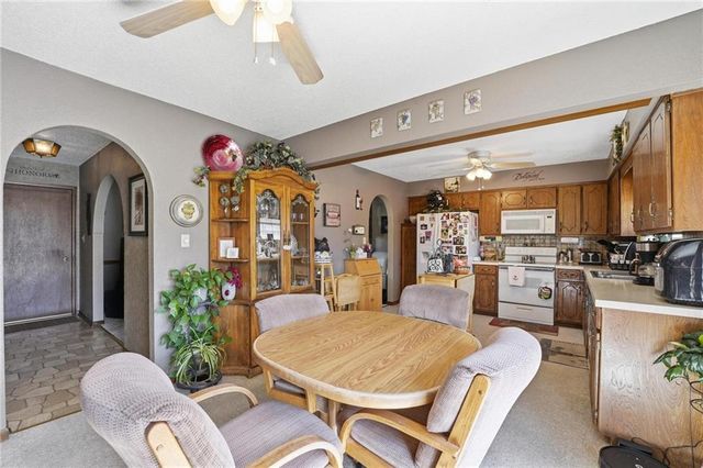 200 SE Sherri Lane, Blue Springs, MO 64014