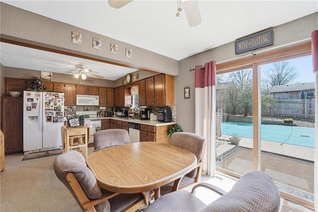 200 SE Sherri Lane, Blue Springs, MO 64014