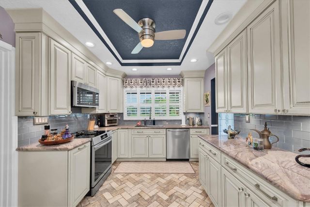 37 SOUTHWIND DRIVE, Belleair Bluffs, FL 33770