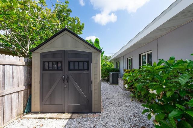 37 SOUTHWIND DRIVE, Belleair Bluffs, FL 33770