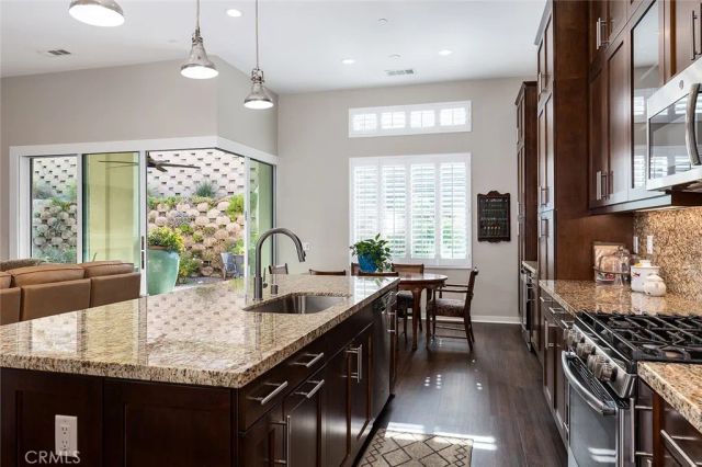 18740 Seville Way, Canyon Country, CA 91387