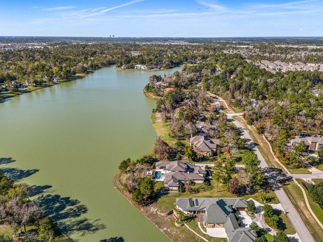 4225 Grand Oaks Wind, Spring, TX 77386