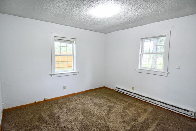 17898 132nd Avenue NE, Thief River Falls, MN 56701