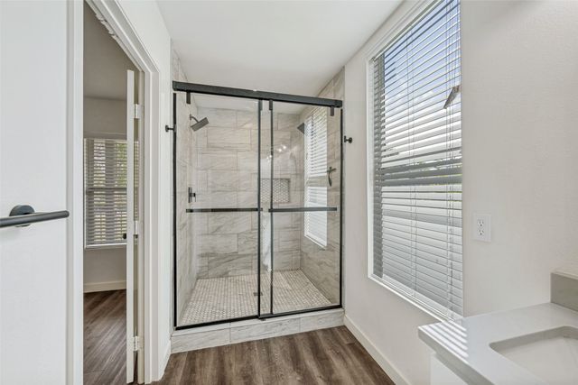 1704 S Jennings Avenue, Fort Worth, TX 76110