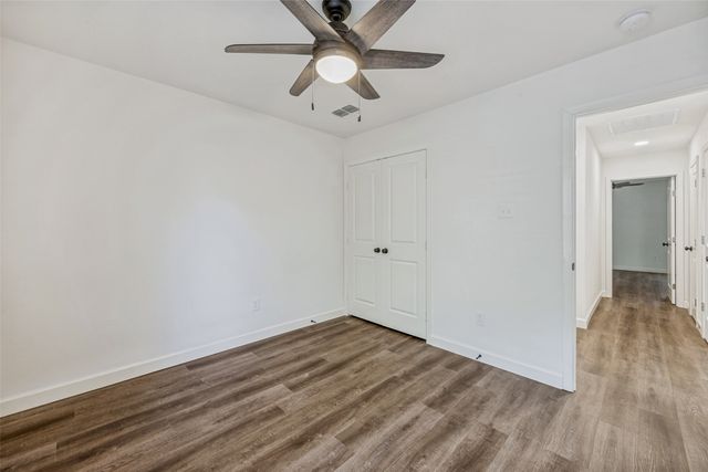 1704 S Jennings Avenue, Fort Worth, TX 76110